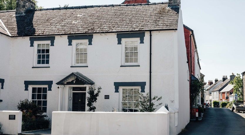 Photo of Major House