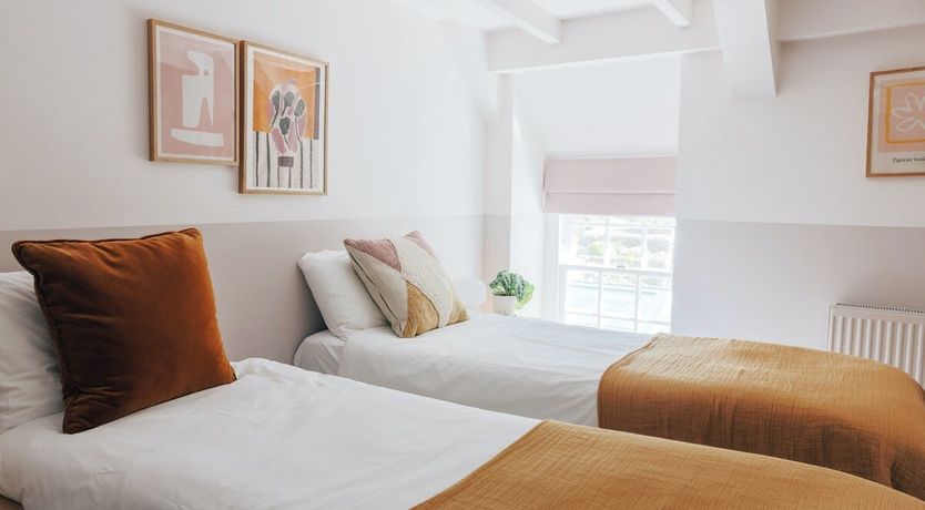 Photo of Major House