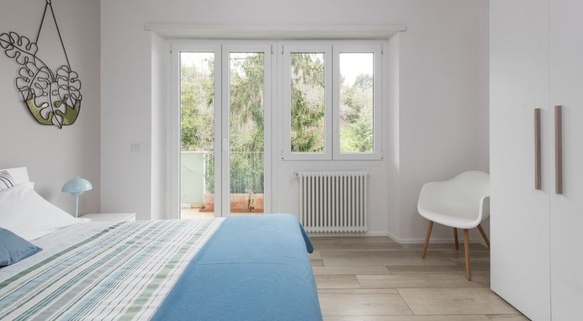 Photo of Waxing Quarter