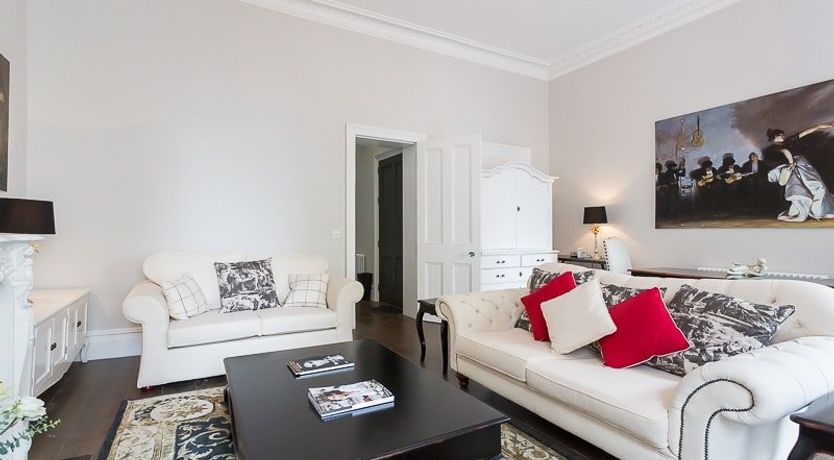 Photo of The Dancing Lady