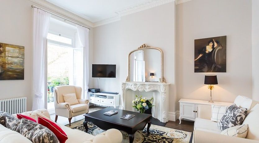 Photo of The Dancing Lady