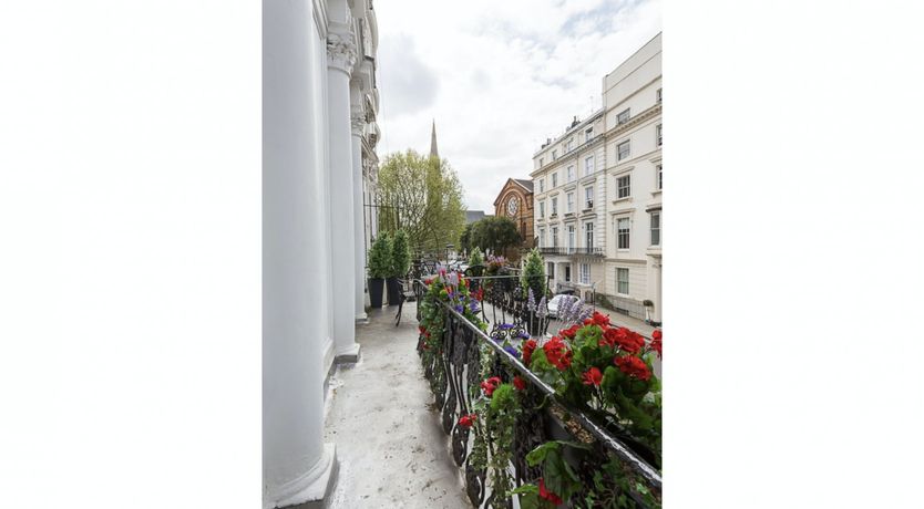 Photo of The Dancing Lady