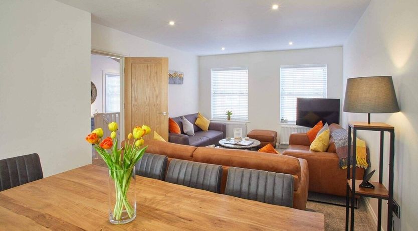 Photo of Bumblebee Jasper