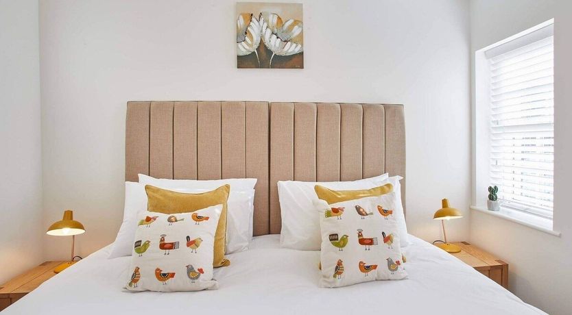 Photo of Bumblebee Jasper