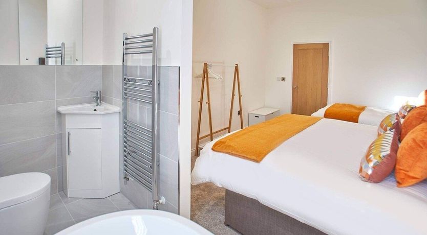 Photo of Bumblebee Jasper