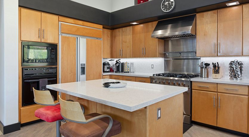 Photo of Shimmering Sienna