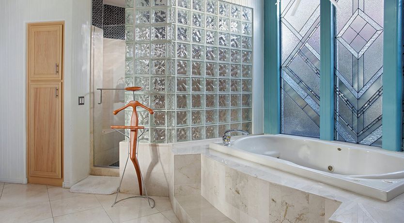 Photo of Shimmering Sienna