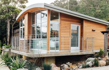 Live Oak Cove Holiday Home