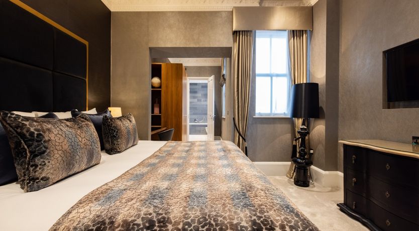 Photo of The Mayfair Suite I