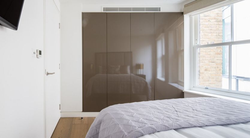 Photo of Obsidian Shine