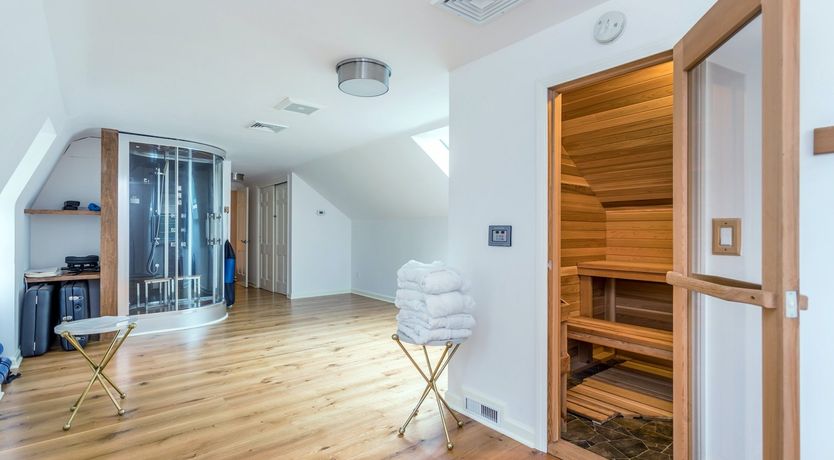 Photo of Crop And Saddle