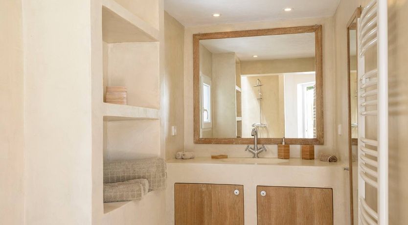 Photo of Driftwood Dreams