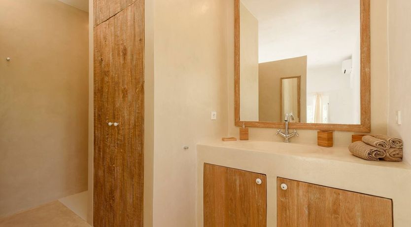 Photo of Driftwood Dreams