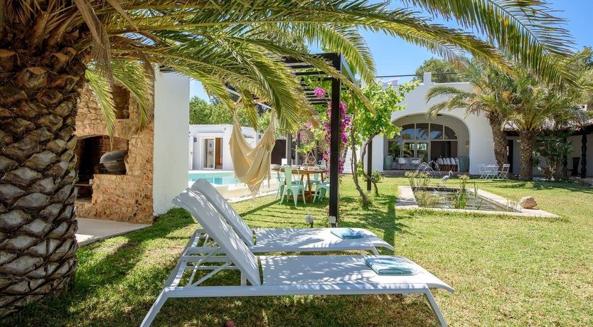 Photo of Driftwood Dreams