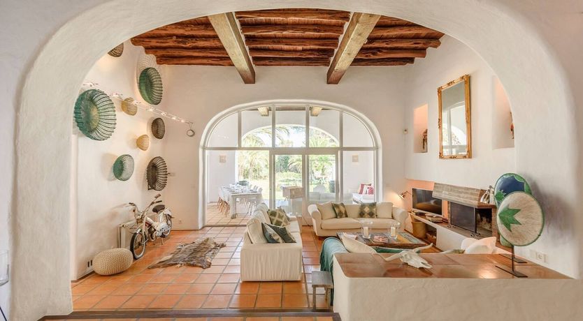 Photo of Driftwood Dreams