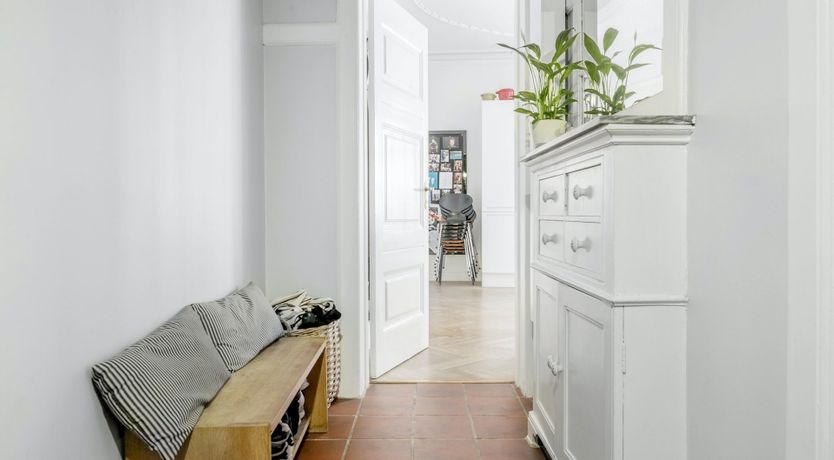 Photo of Look At You