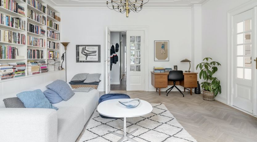 Photo of Look At You