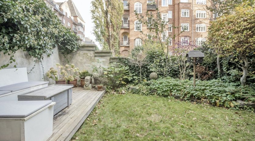 Photo of Look At You