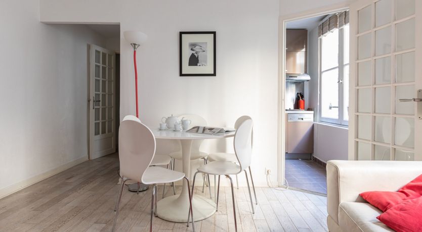 Photo of The Red Right Hand