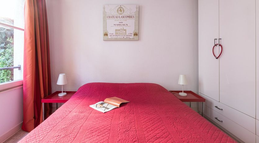 Photo of The Red Right Hand