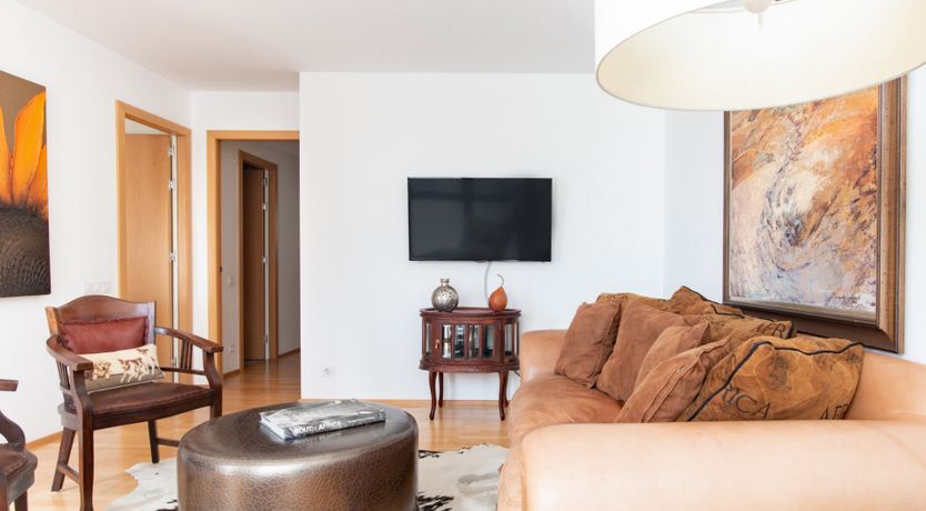 Photo of The Singing Butler