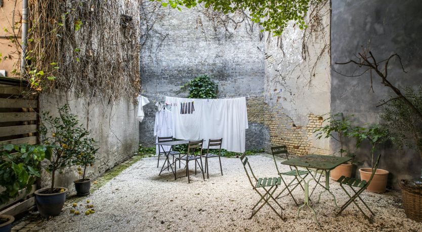 Photo of Polaroid Surfing