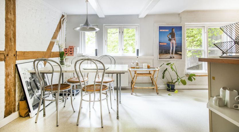 Photo of Polaroid Surfing