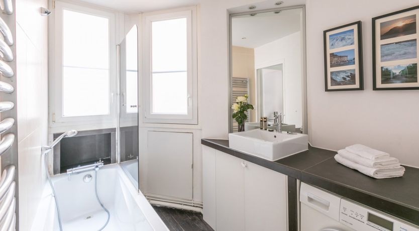 Photo of Poppy & Perle