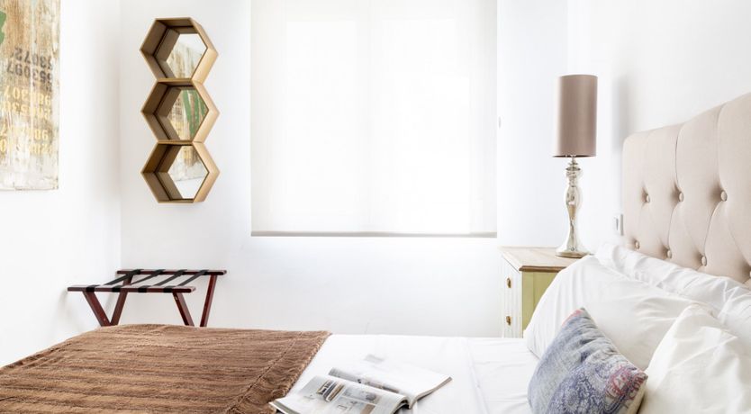 Photo of Beehive Mirror