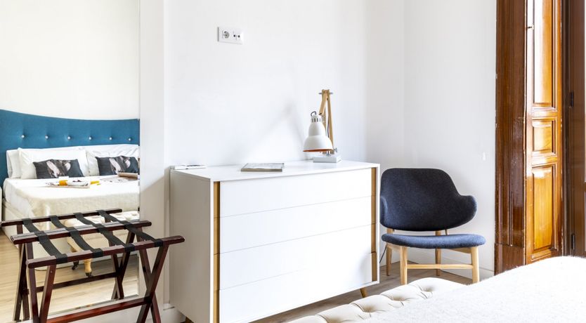 Photo of Beehive Mirror