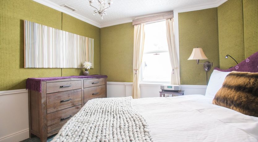 Photo of Yellow Me Blue