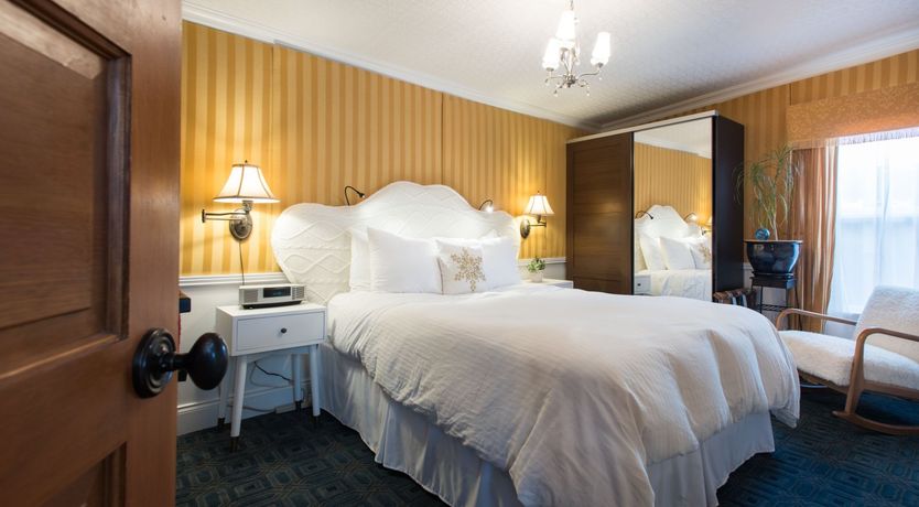 Photo of Yellow Me Blue