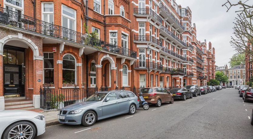 Photo of Brooklyn Bridge