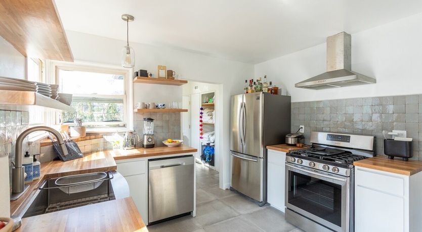 Photo of Best Of Bastet