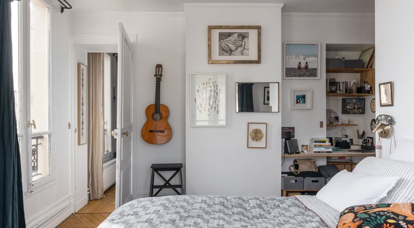 Photo of The Guitarist