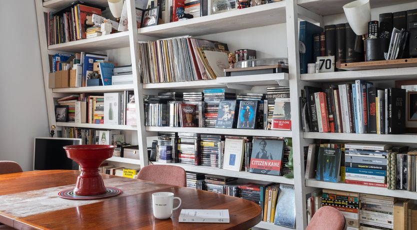 Photo of The Guitarist