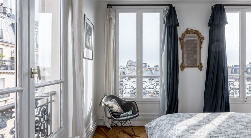 Photo of The Guitarist