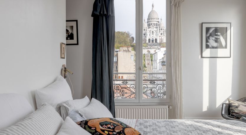 Photo of The Guitarist