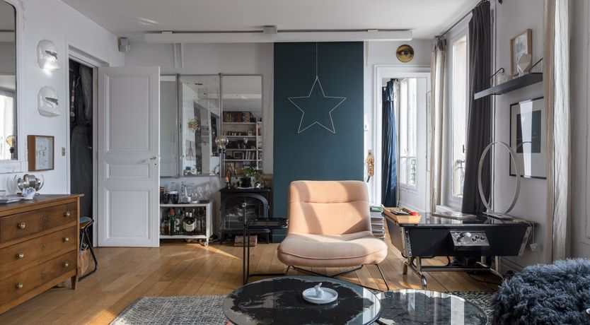 Photo of The Guitarist