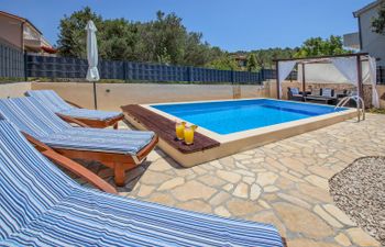 Diana Holiday Home