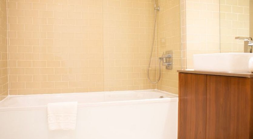 Photo of Lincoln Court