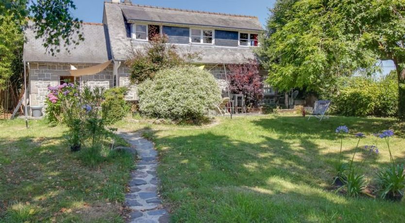 Photo of La Roche Blanche