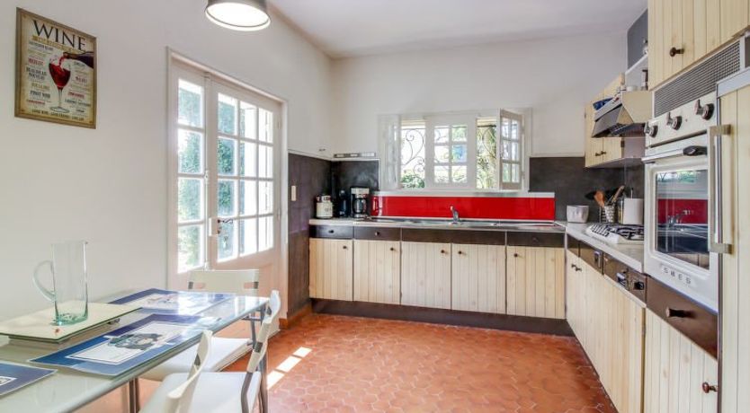 Photo of La Roche Blanche