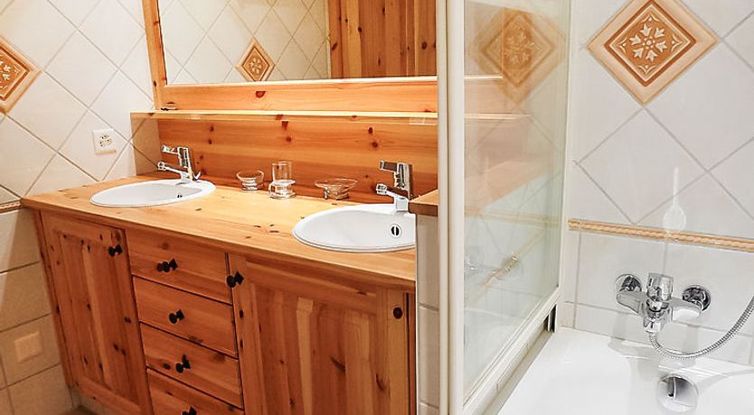 Photo of Rhodonite 33 Apartment 5