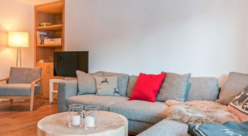 Photo of Chalet Bodmisunne Apartment 2