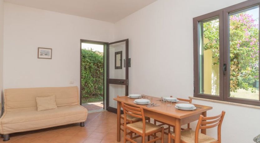 Photo of Stella con piscina comune (REI101) Apartment 2