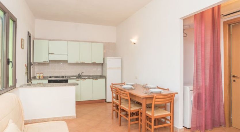 Photo of Stella con piscina comune (REI101) Apartment 2