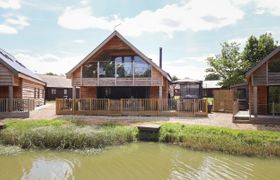 Photo of lake-view-lodge