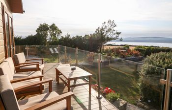 Sunstone Lodge (Garreg Haul Lodge) Holiday Cottage