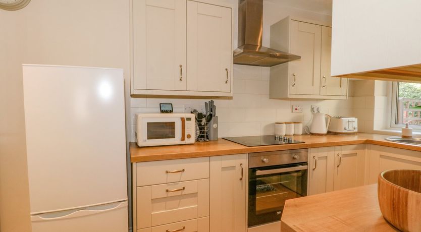 Photo of 6 Hunters Green Close